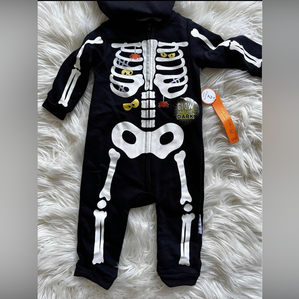 2 piece Tahari skeleton romper set
